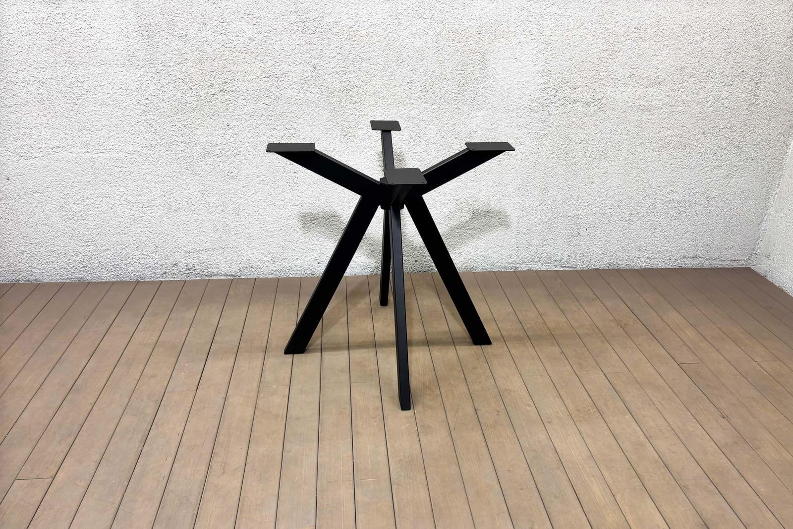 Bazë Tavoline Ngrënieje Spider · Modeli 3 – punim artizanal çeliku nga AR-TI Atelier – foto 5