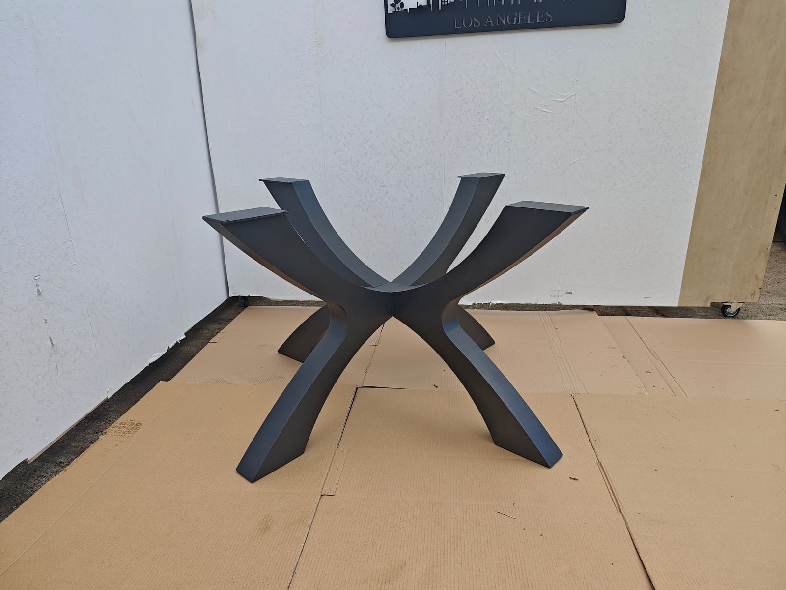 Bazë Tavoline Ngrënieje Spider (Set 2 Copë) – punim artizanal çeliku nga AR-TI Atelier – foto 5